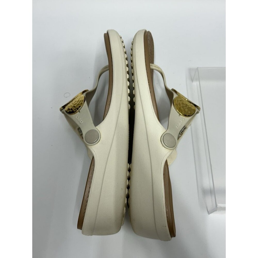 Crocs Sanrah Hammered Circle Gold Cream Wedge Thong Sandal Womens Size 11 - Picture 10 of 12